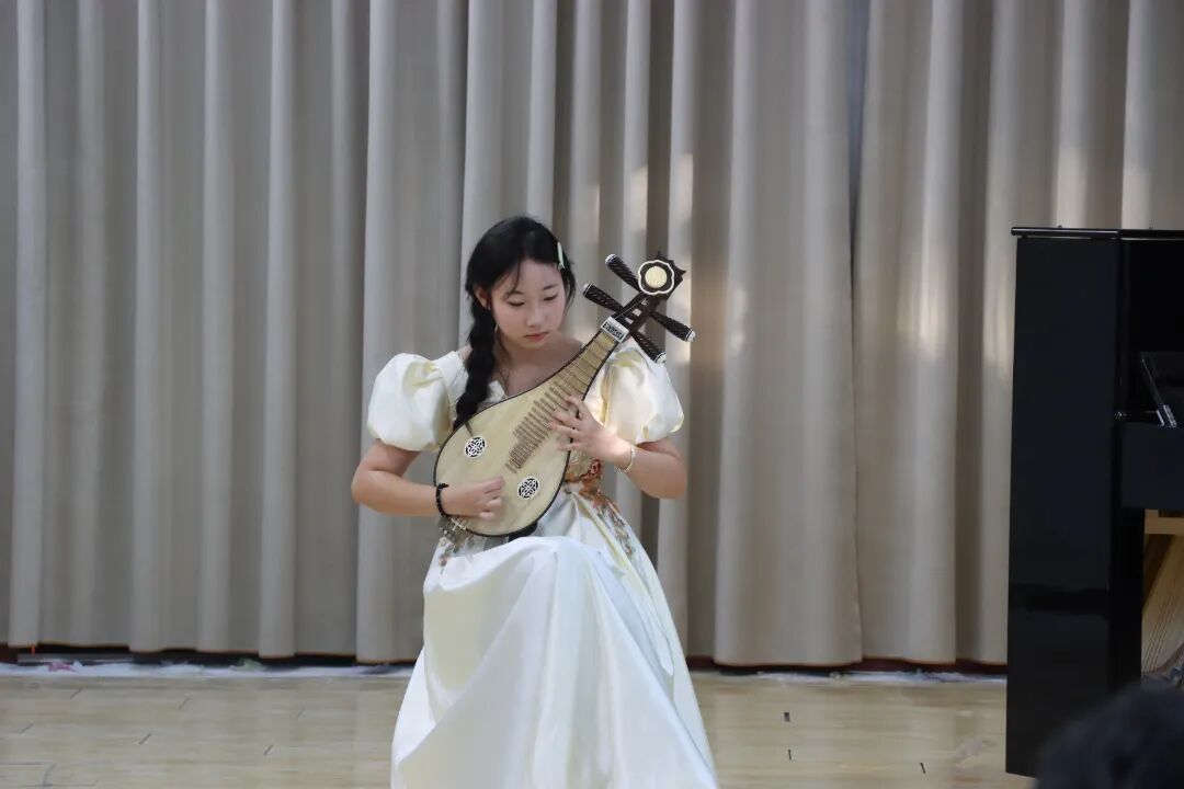 音乐会曲目兼顾古典经典器乐作品
