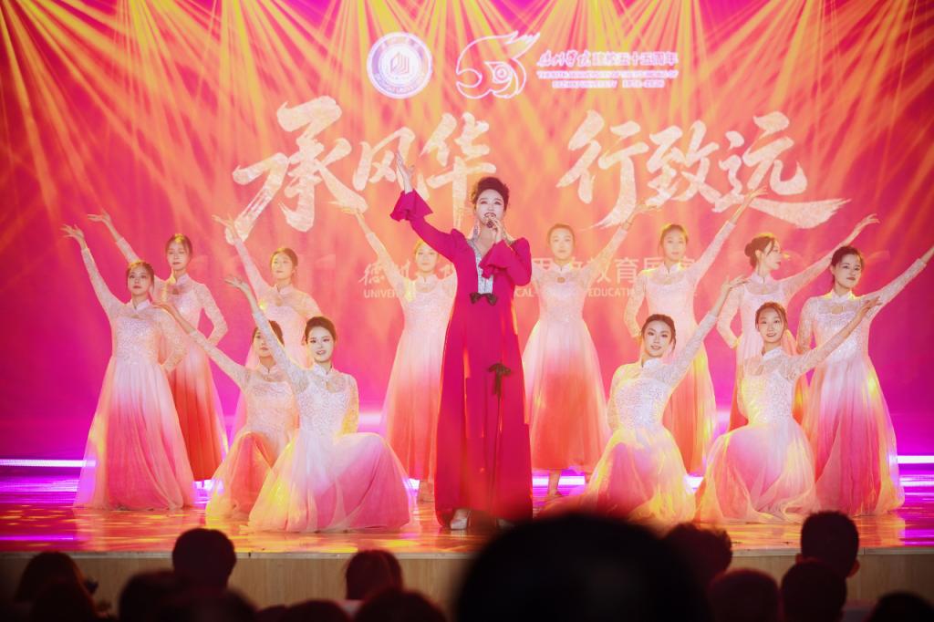 武彤辉带领舞蹈学子倾情演绎