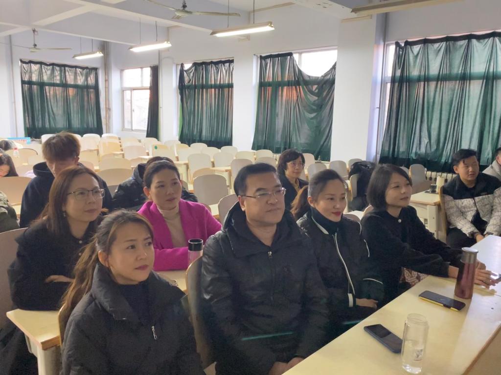 44 发布者