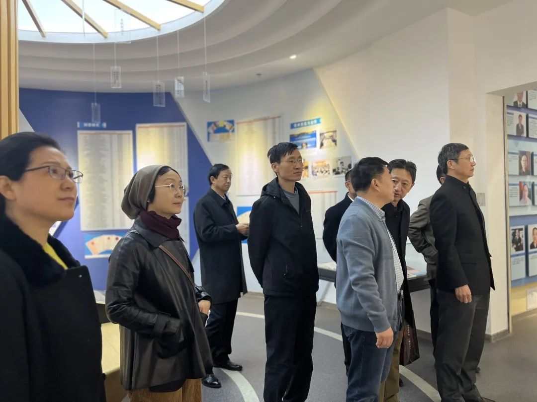 他简要介绍了亚美体育赞助商成为西甲联