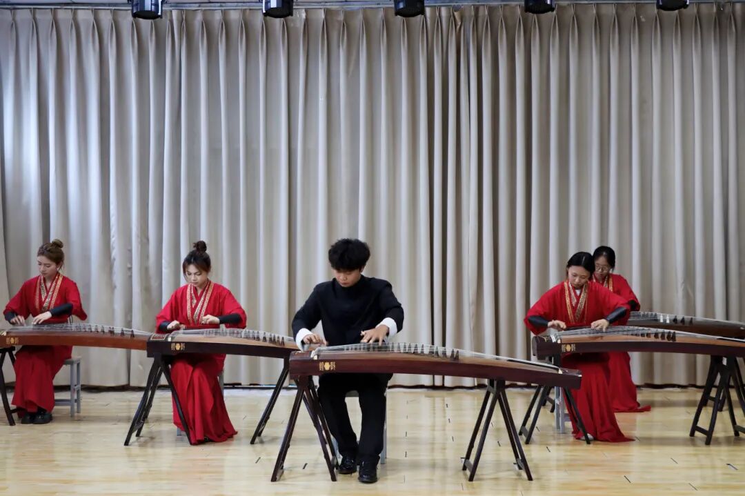 艺烁音乐厅弦音婉转