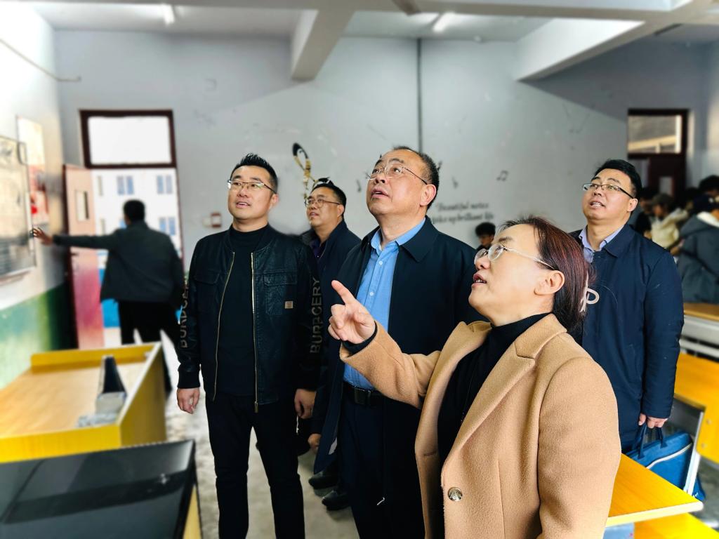 32 发布者