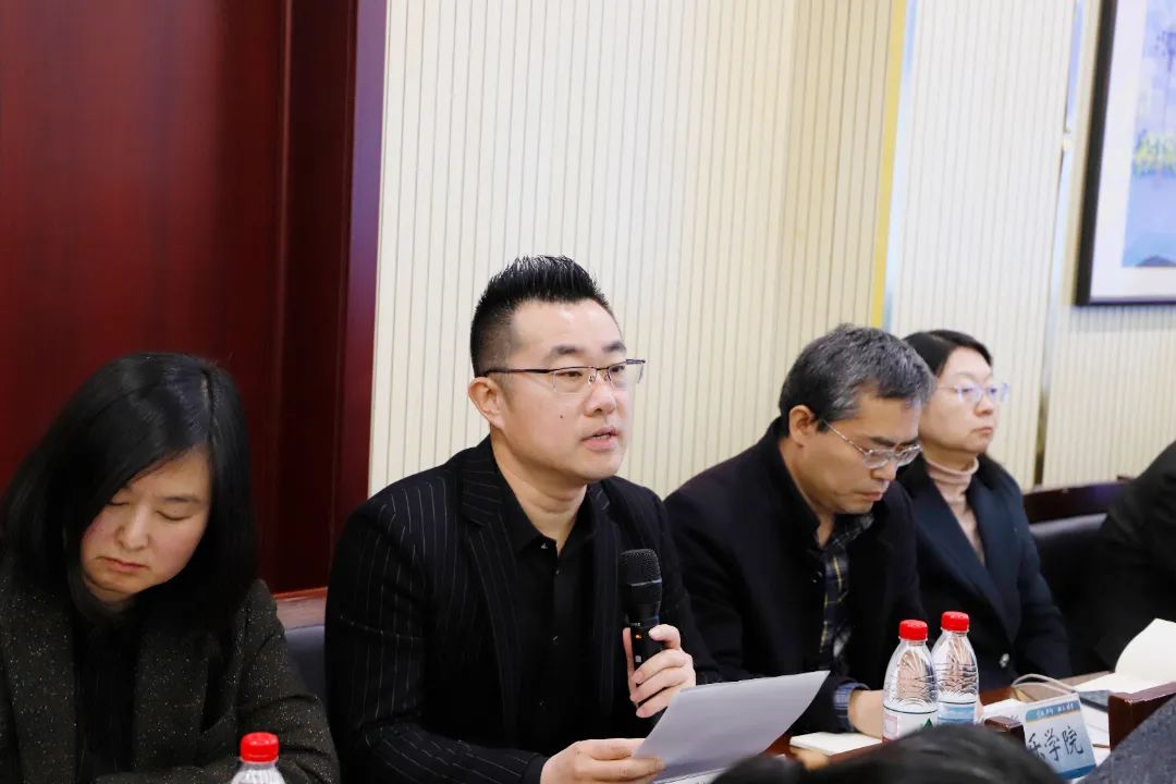 负责教师们秉持严谨态度